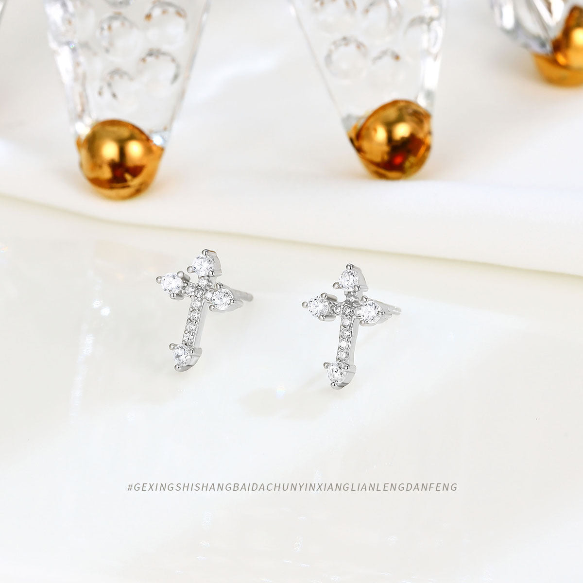 Silver cross earrings with zirconia