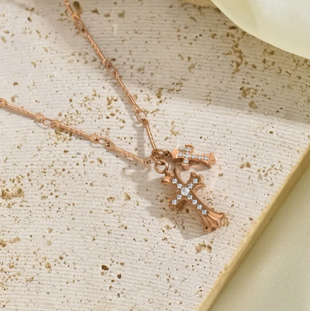 Cross pendant sweater necklace