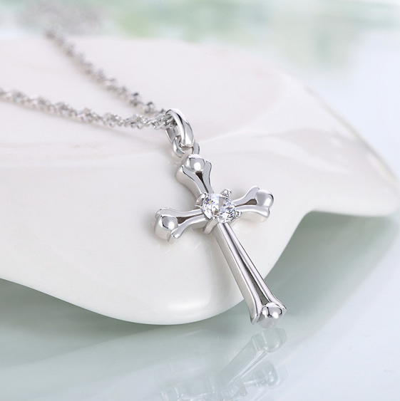 Bold cross pendant necklace