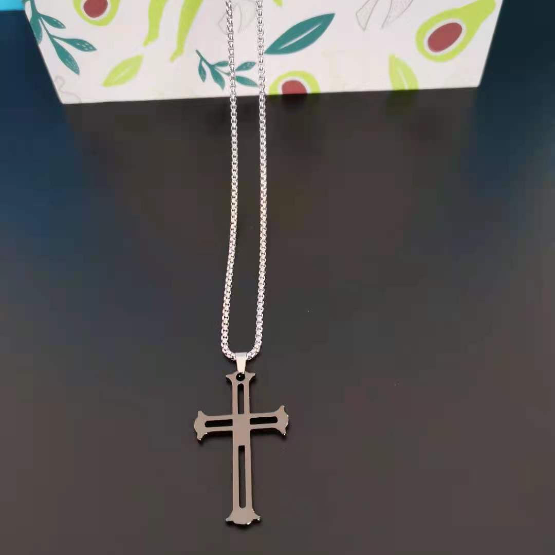 Colar de Diamantes com Cruz Retrô para Homem