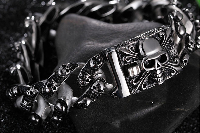 Titanium steel skull bracelet