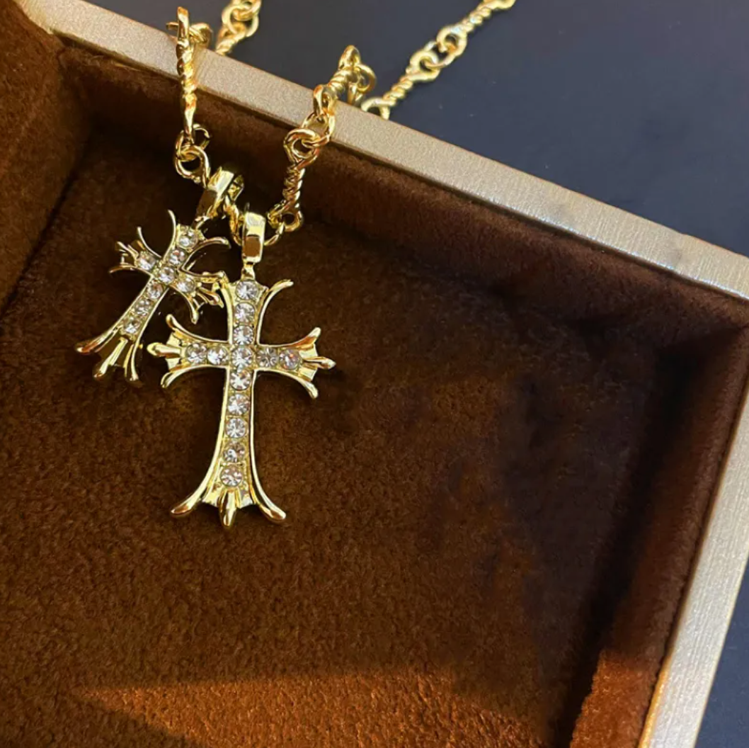 Cross pendant sweater necklace
