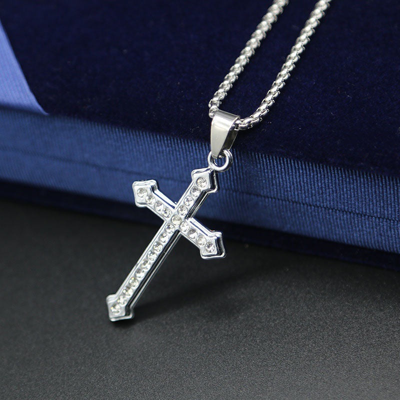 Colar de Diamantes com Cruz Retrô para Homem