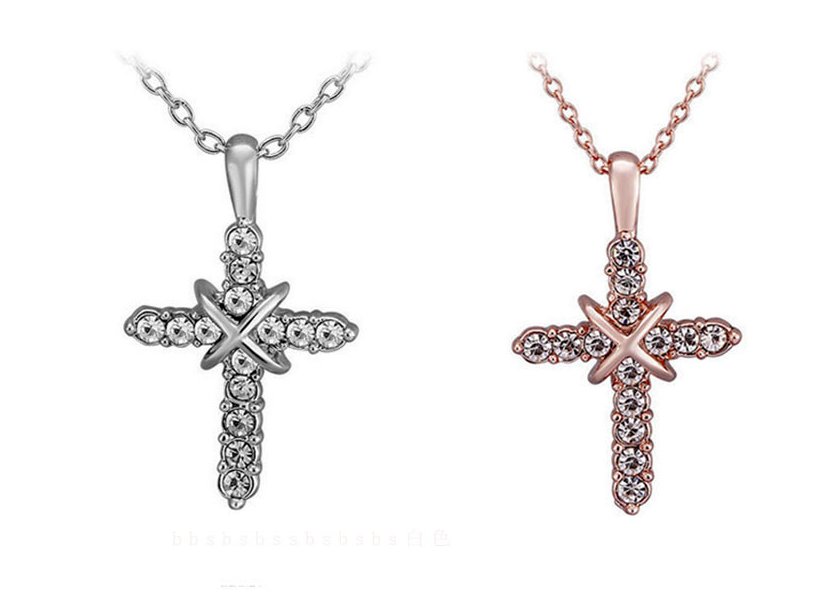 Diamond cross clavicle chain necklace