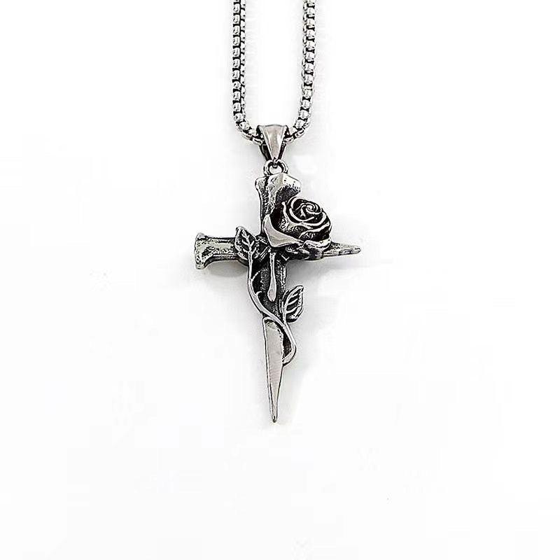 Colar de Diamantes com Cruz Retrô para Homem