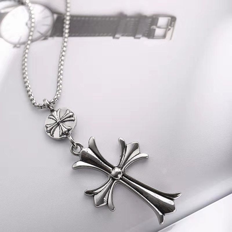 Colar de Diamantes com Cruz Retrô para Homem