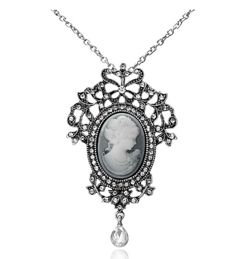 Creative Hollow Pendant Necklace - Vintage European Style