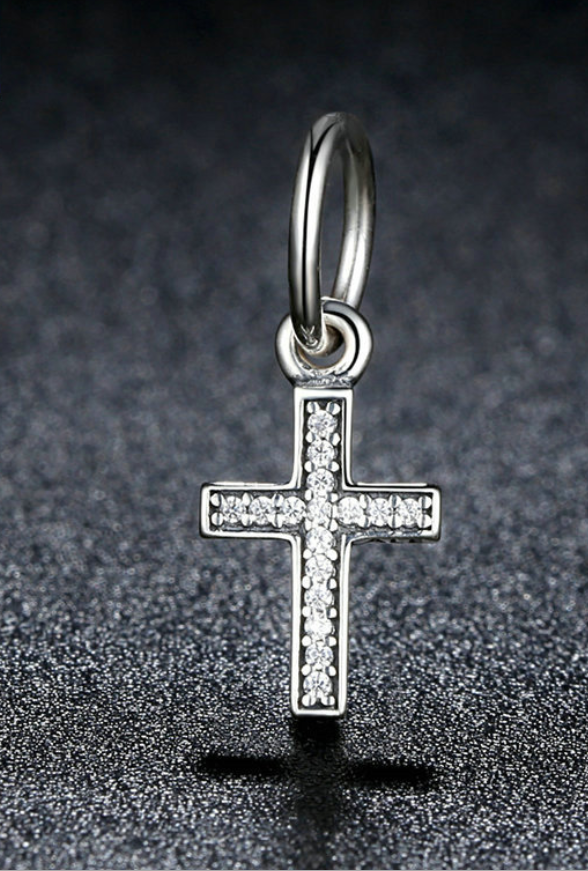 Zircon cross pendant necklace