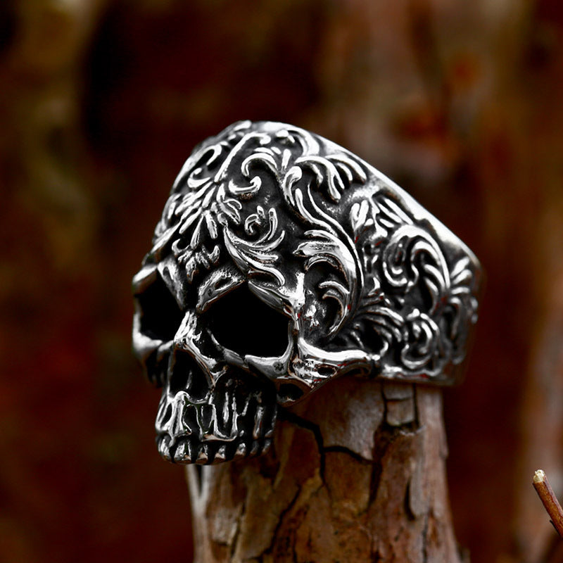 Rebel Skull Titanium Fashion Ring
