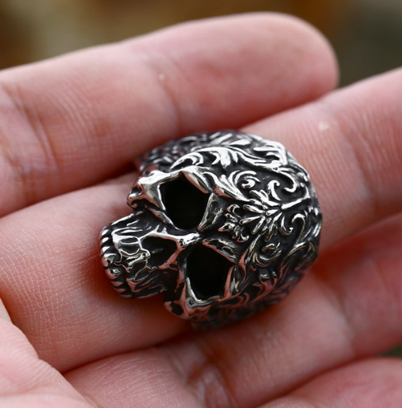 Rebel Skull Titanium Fashion Ring