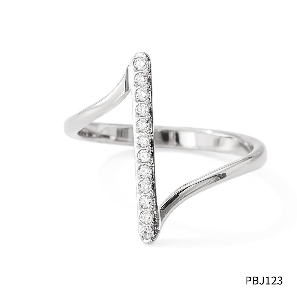 Wave design ring with zircon