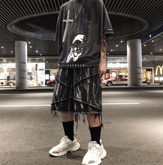 Men's Dark Tie-Dye Frayed Denim Shorts