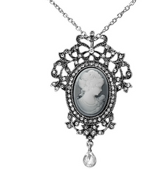 Creative Hollow Pendant Necklace - Vintage European Style