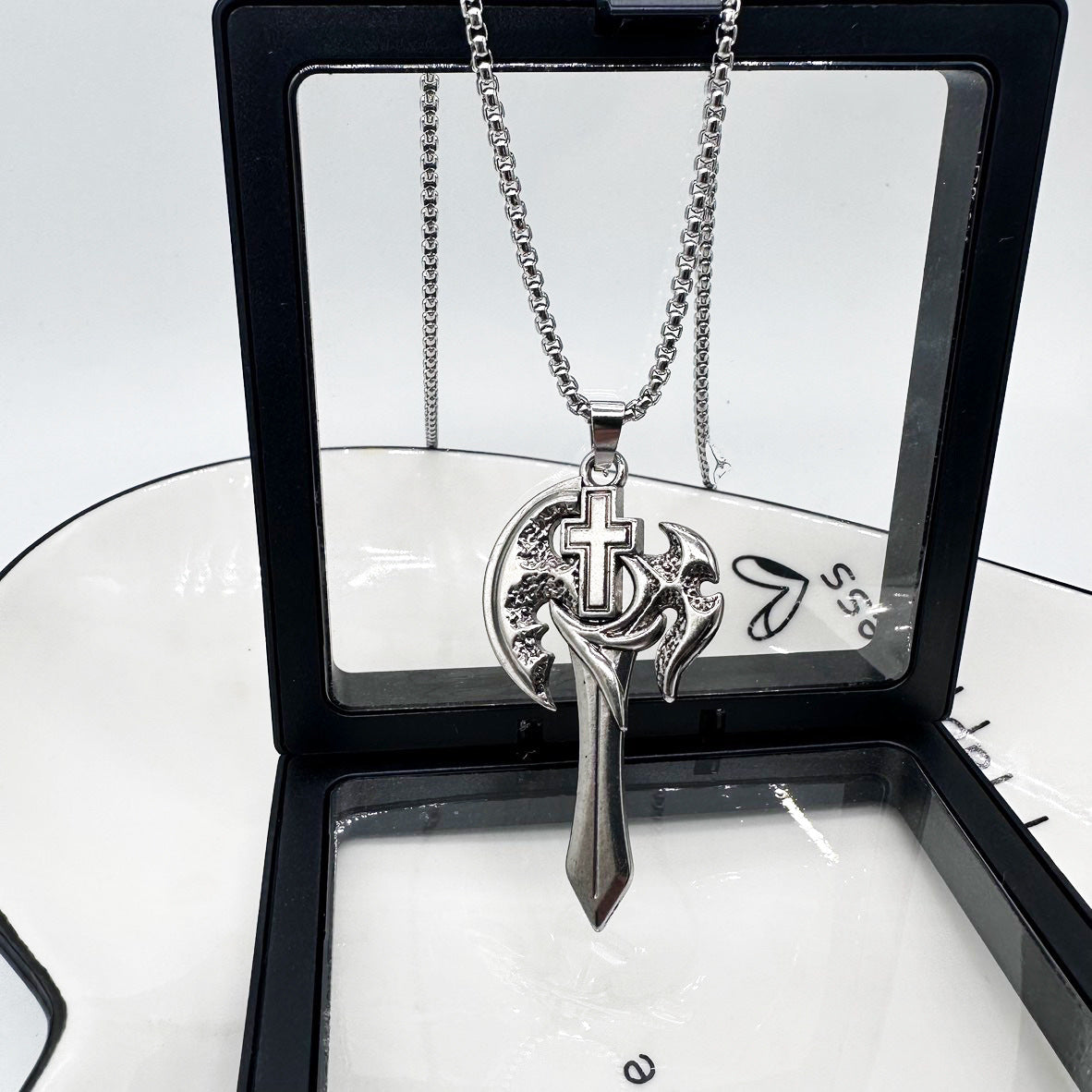 Colar de Diamantes com Cruz Retrô para Homem