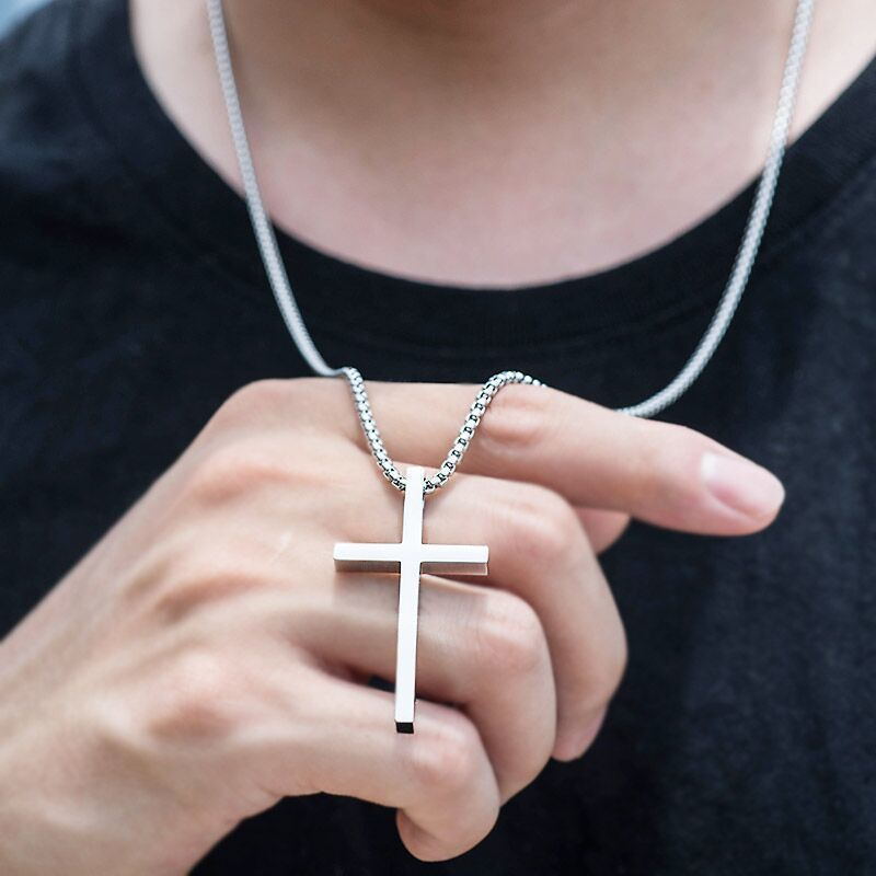 Colar de Diamantes com Cruz Retrô para Homem