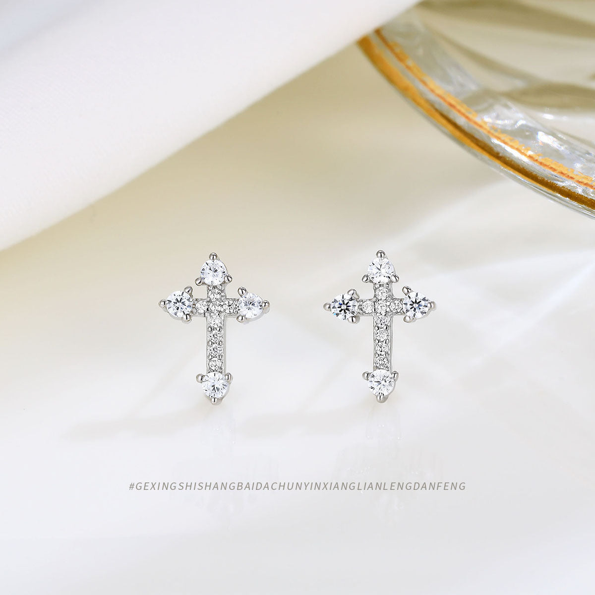 Silver cross earrings with zirconia