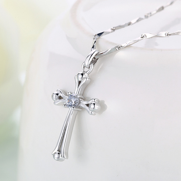 Bold cross pendant necklace